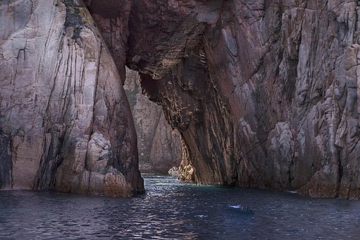 Las Cuevas de Mantetzulel